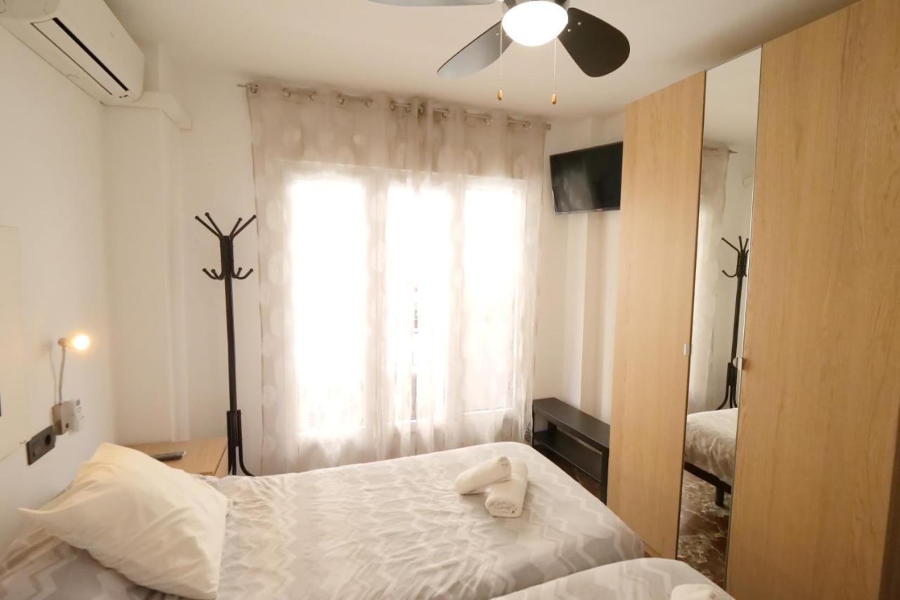 Apartamento Castillo กรานาดา ภายนอก รูปภาพ