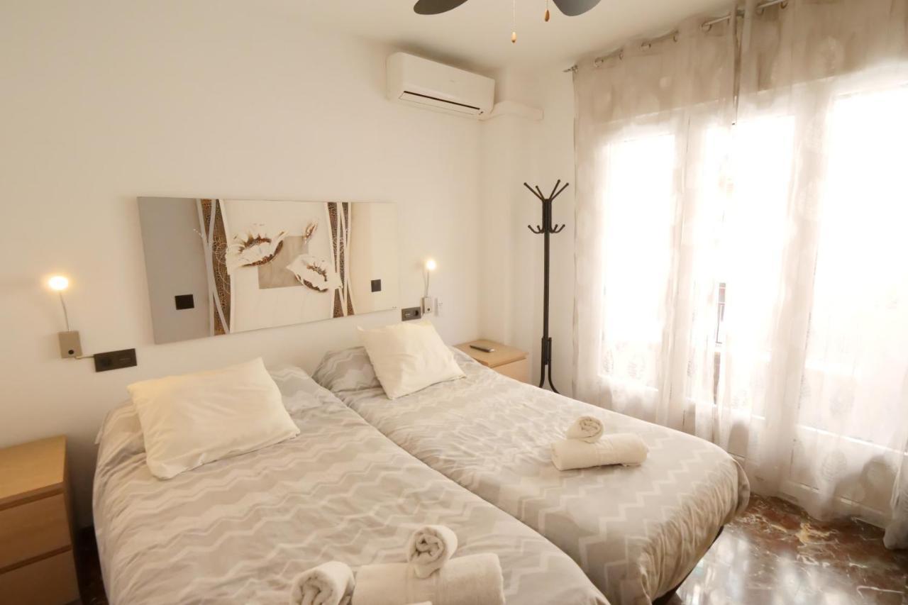 Apartamento Castillo กรานาดา ภายนอก รูปภาพ