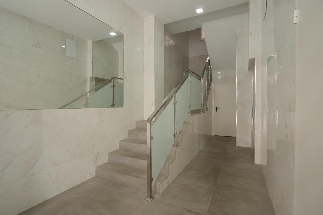 Apartamento Castillo กรานาดา ภายนอก รูปภาพ
