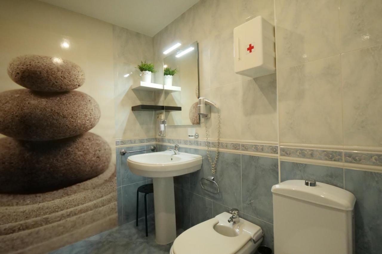 Apartamento Castillo กรานาดา ภายนอก รูปภาพ