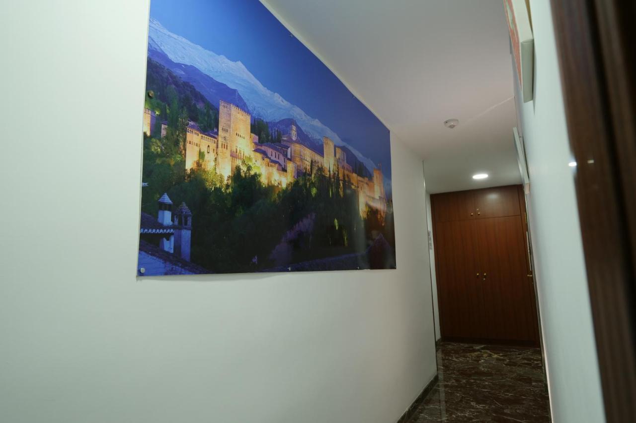 Apartamento Castillo กรานาดา ภายนอก รูปภาพ