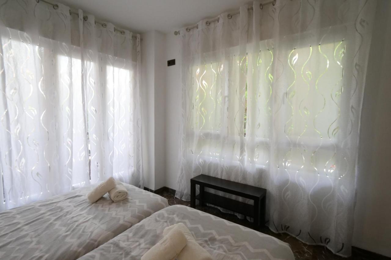 Apartamento Castillo กรานาดา ภายนอก รูปภาพ