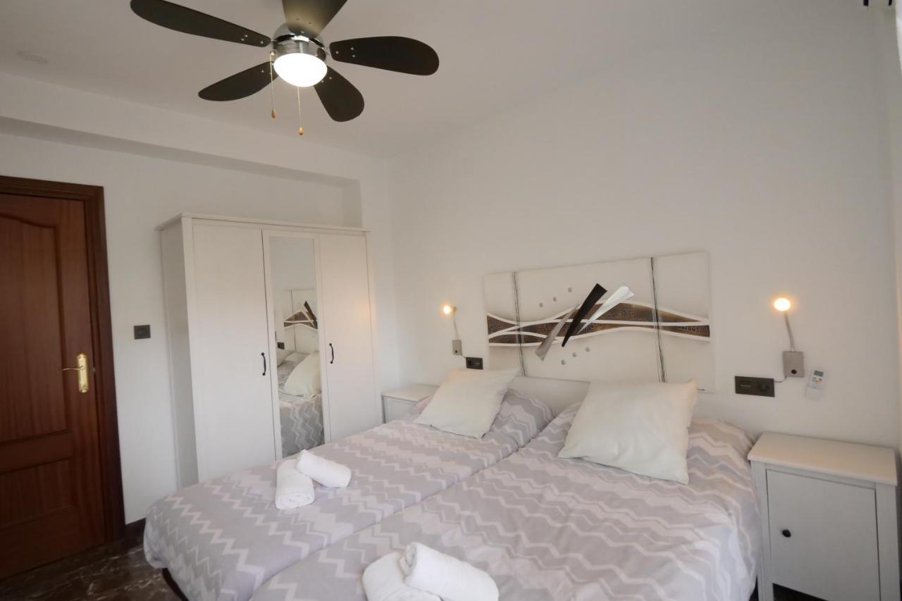 Apartamento Castillo กรานาดา ภายนอก รูปภาพ