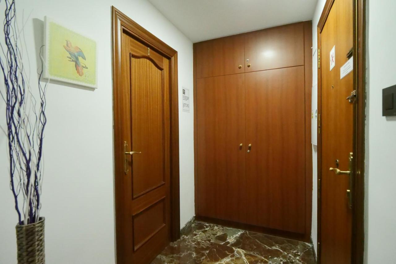 Apartamento Castillo กรานาดา ภายนอก รูปภาพ