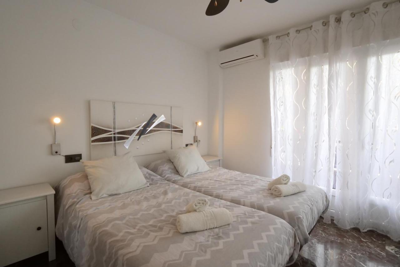 Apartamento Castillo กรานาดา ภายนอก รูปภาพ