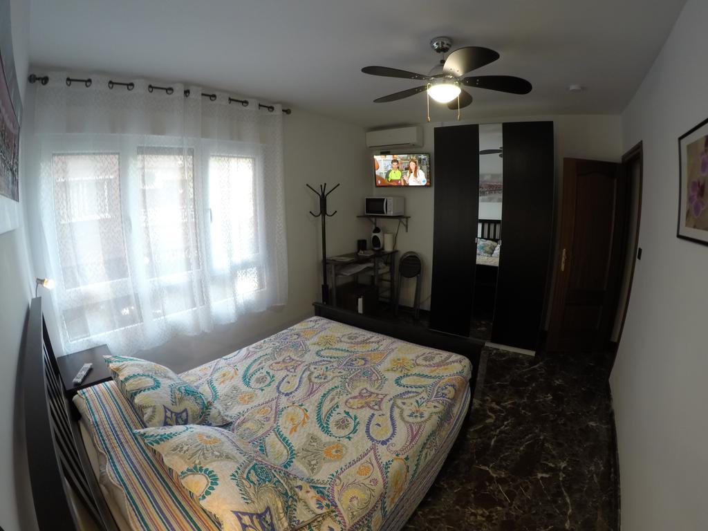Apartamento Castillo กรานาดา ภายนอก รูปภาพ