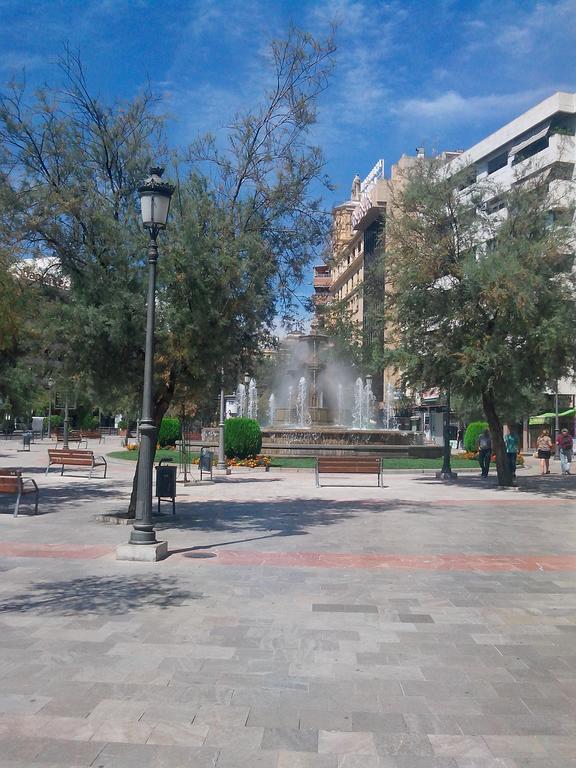 Apartamento Castillo กรานาดา ภายนอก รูปภาพ
