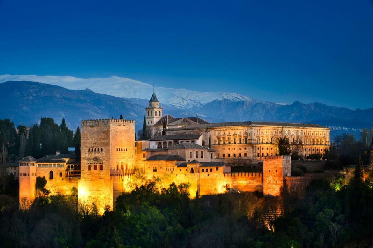 Apartamento Castillo กรานาดา ภายนอก รูปภาพ