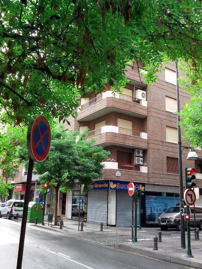 Apartamento Castillo กรานาดา ภายนอก รูปภาพ